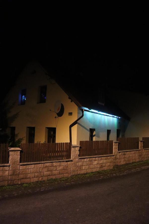 Prazdninovy Dum Jirkov Villa Zelezny Brod Екстериор снимка